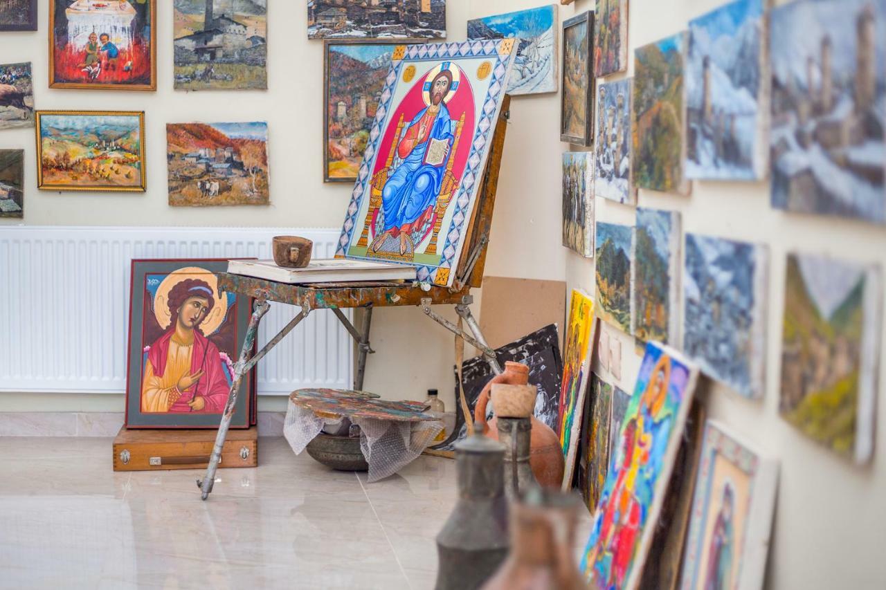 Hotel Gallery เมสเตีย ภายนอก รูปภาพ