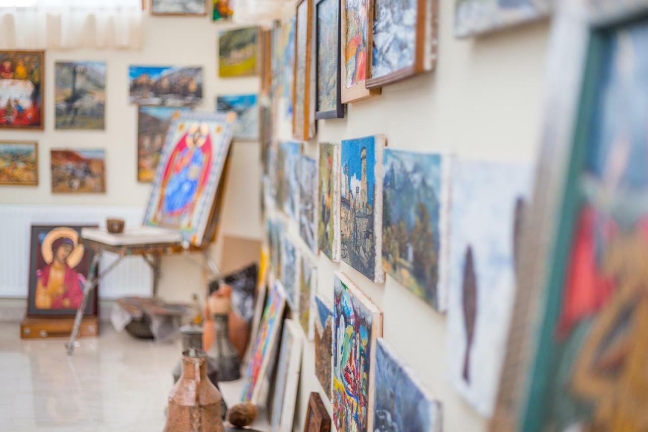 Hotel Gallery เมสเตีย ภายนอก รูปภาพ