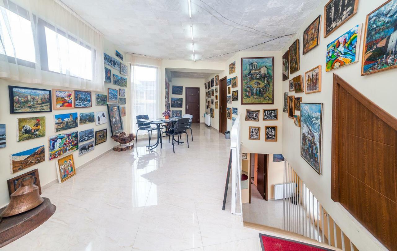 Hotel Gallery เมสเตีย ภายนอก รูปภาพ